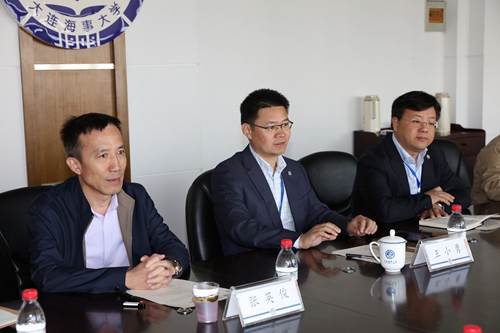 http://www.dlmu.edu.cn/__local/7/4D/DB/23745198BF7D859A378CCC79F49_DA60C661_2A4B9.jpg